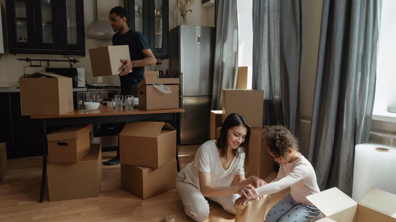 How to Help Your Family Settle into a New Community